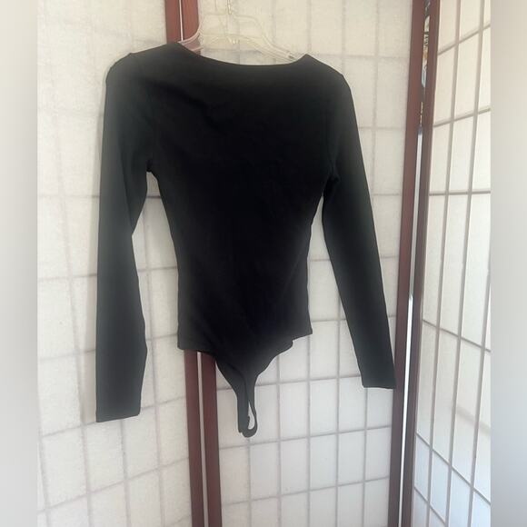 ABERCROMBIE & FITCH BLACK‎ LONG SLEEVE BODYSUIT NWT SIZE S - Picture 2 of 6